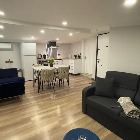 Oeztatli * Стамбул