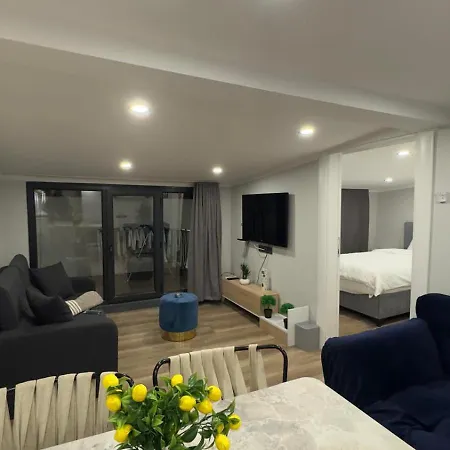 Apartment Oeztatli Istanbul