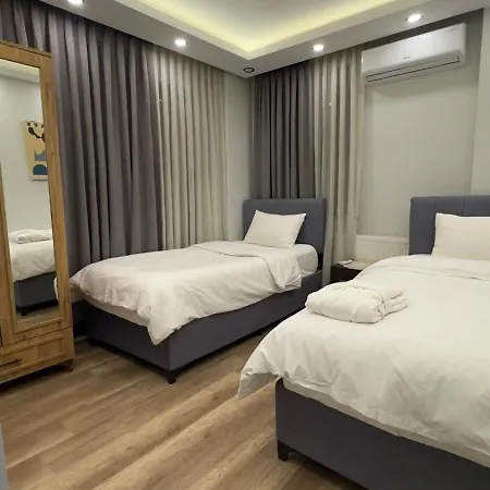 Oeztatli Apartment