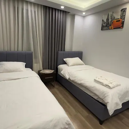 Oeztatli Apartment