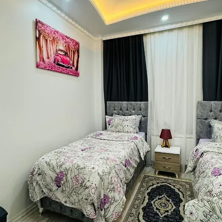 Oeztatli イスタンブール