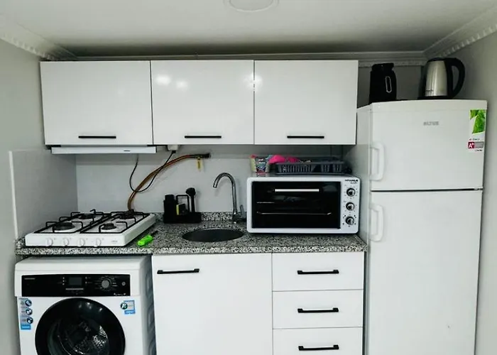 아파트 Oeztatli 이스탄불