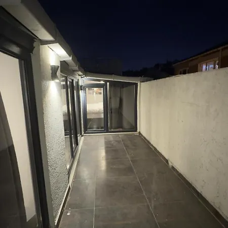Apartment Oeztatli Istanbul